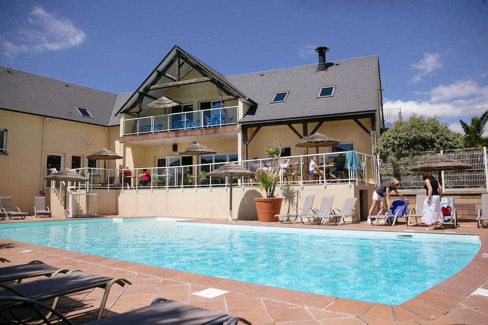 Camping Saint Michel Courtils Exterior foto