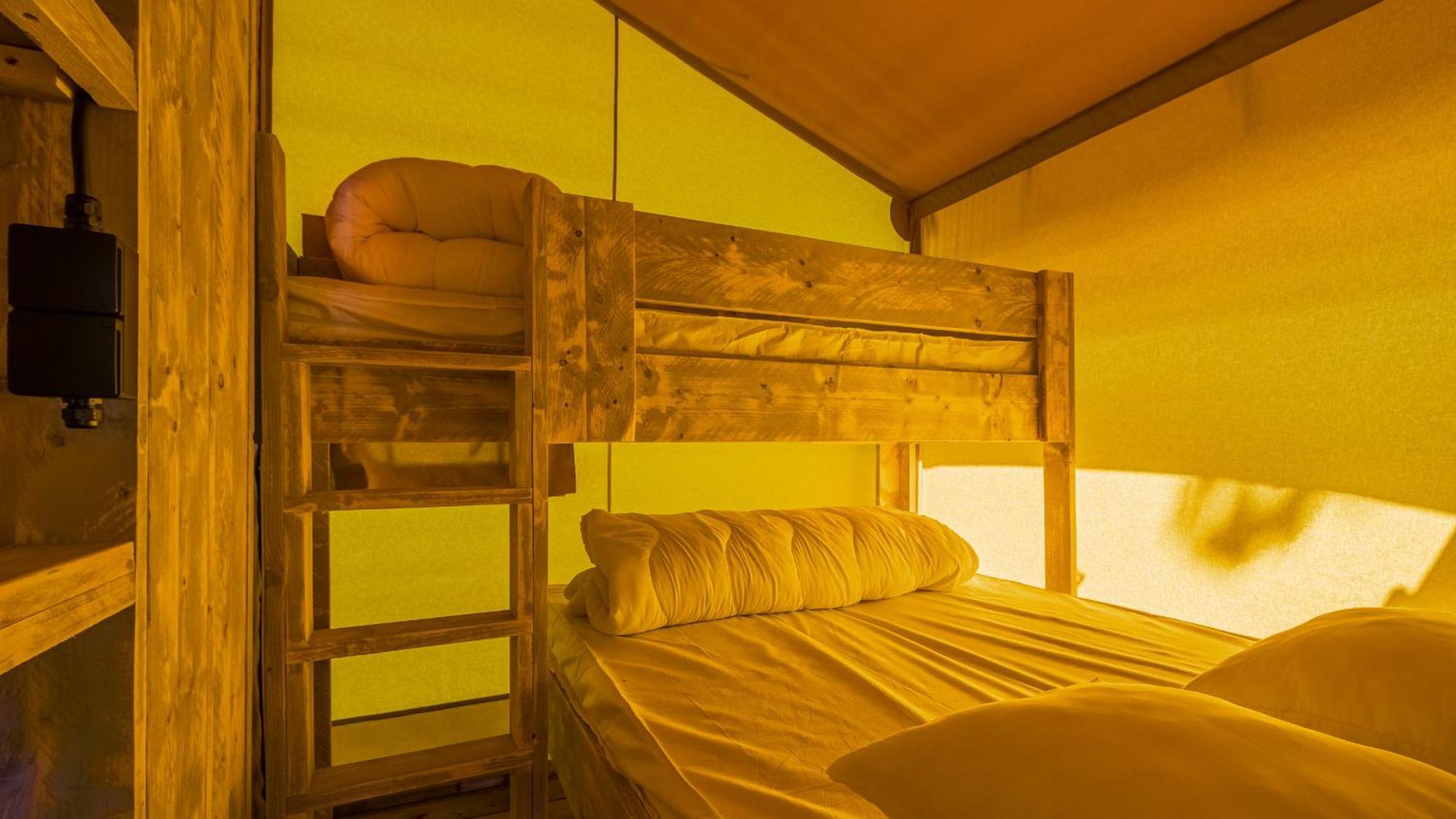 Camping Saint Michel Courtils Exterior foto