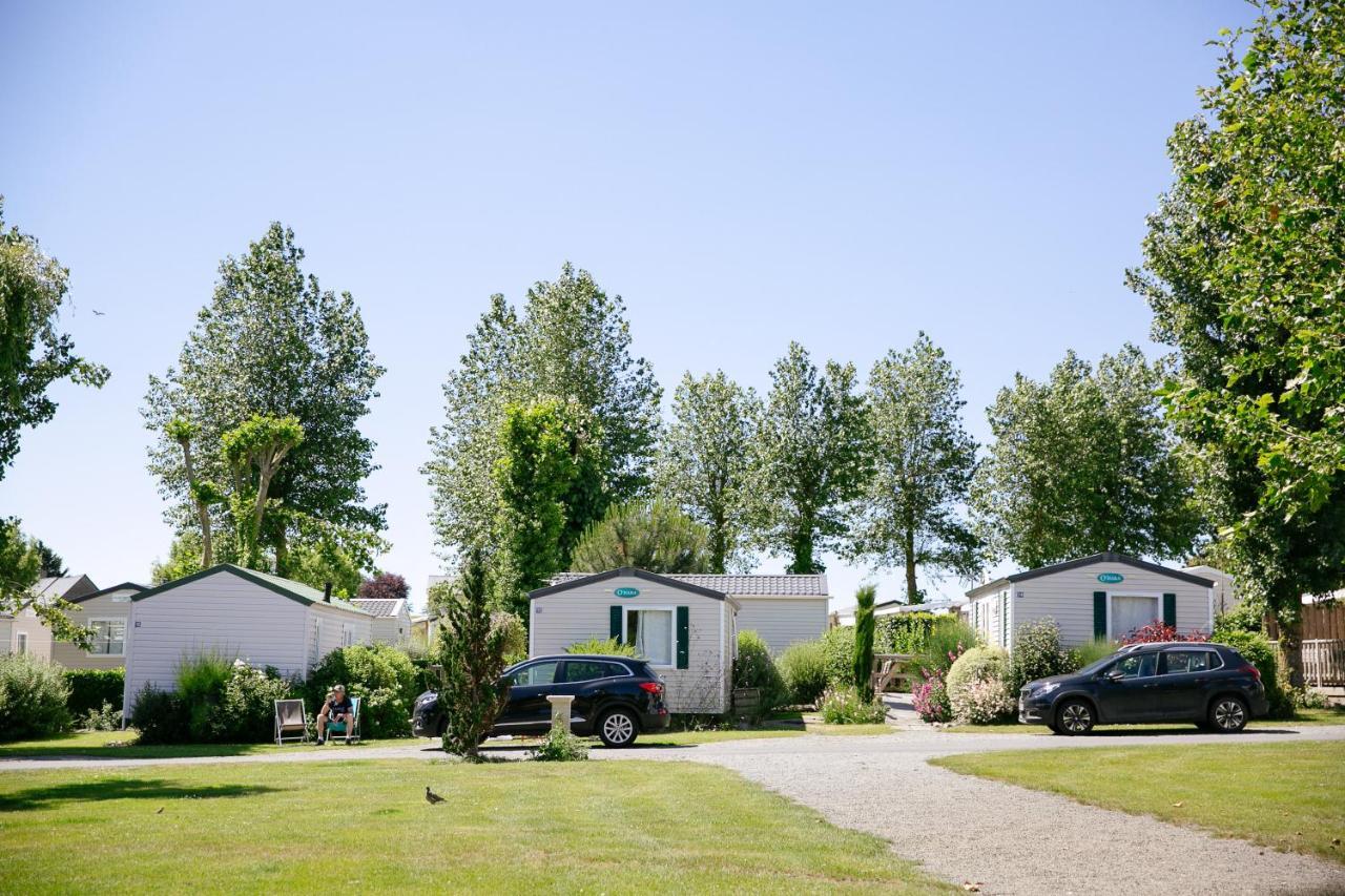 Camping Saint Michel Courtils Exterior foto