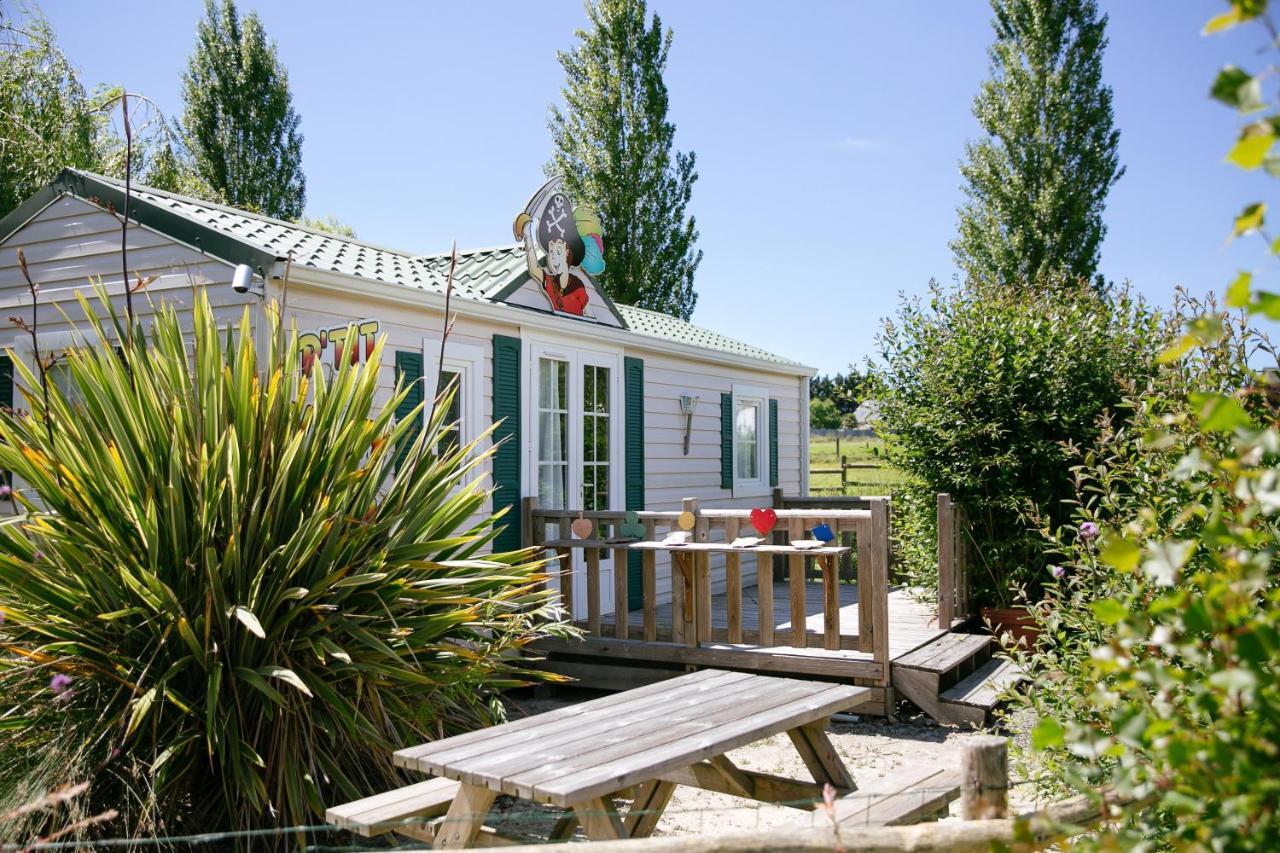Camping Saint Michel Courtils Exterior foto